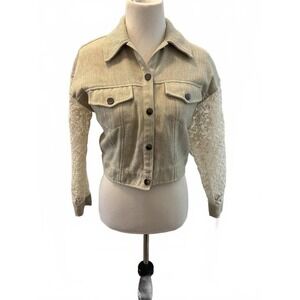 ADORE Women's Textured‎ Cropped Jacket with Lace Sleeves Small